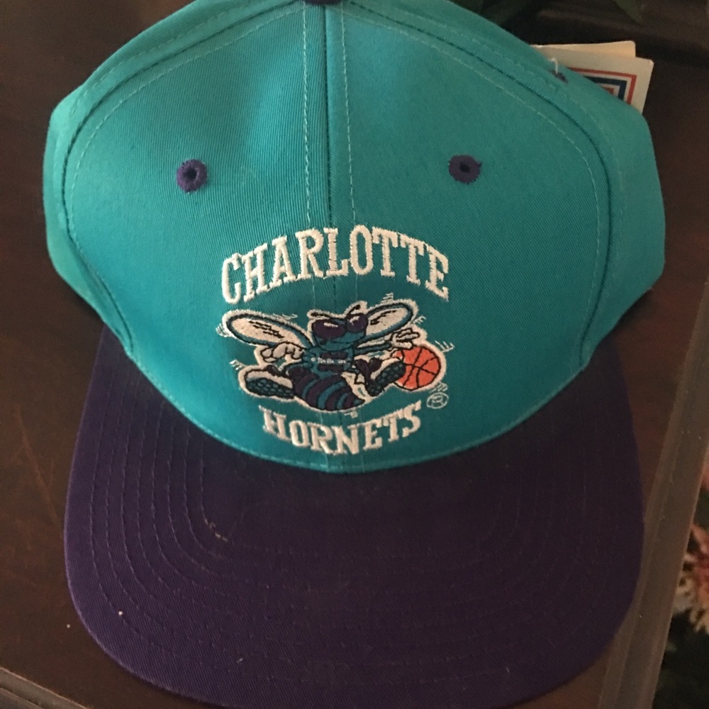Vintage Charlotte Hornets Hat